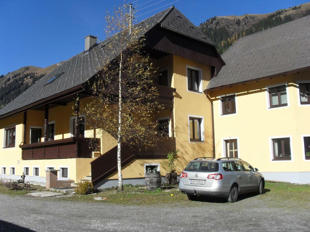 Ferienwohnungen Bianca Hasler - Stallbauer Pusterwald المظهر الخارجي الصورة
